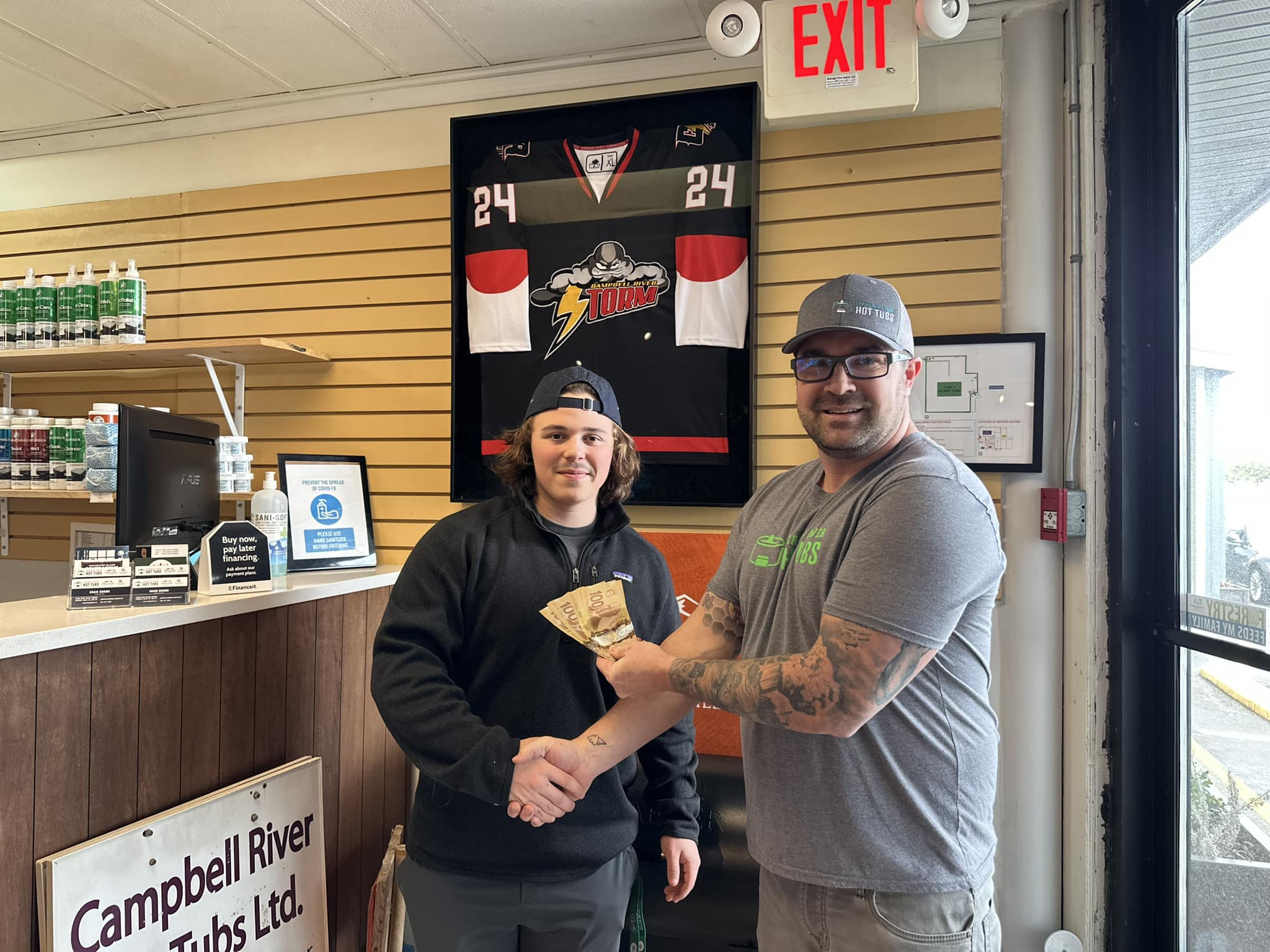 Congrats to #35 Nick Peters of the Campbell River Storm as this year’s recipient of the Campbell River Hot Tubs Ltd. Community support player earning and $1000 and a spot on our wall of support players